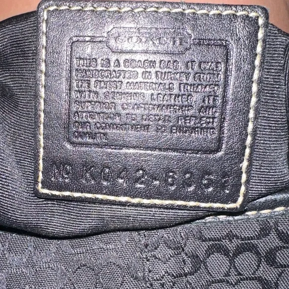 Coach Black Shoulder Bag - Picture 8 of 8
